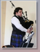 Alfred aus sterreich (spielt mit Caledonian Pipes & Drums im Burgenland)